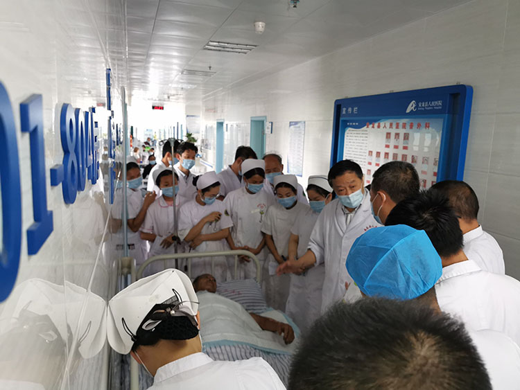 风险久久久久久亚洲精品影院