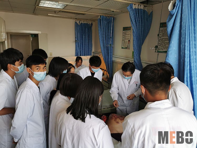 风险久久久久久亚洲精品影院