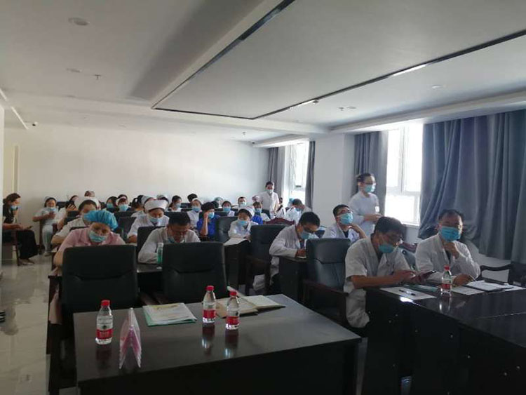 风险久久久久久亚洲精品影院