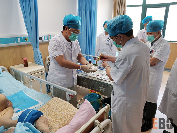 风险久久久久久亚洲精品影院