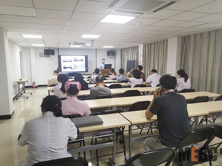 风险久久久久久亚洲精品影院