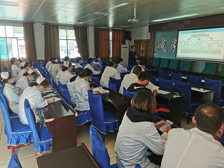 风险久久久久久亚洲精品影院