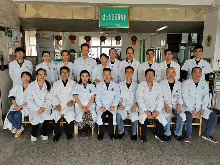 风险久久久久久亚洲精品影院