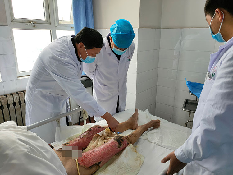 风险久久久久久亚洲精品影院