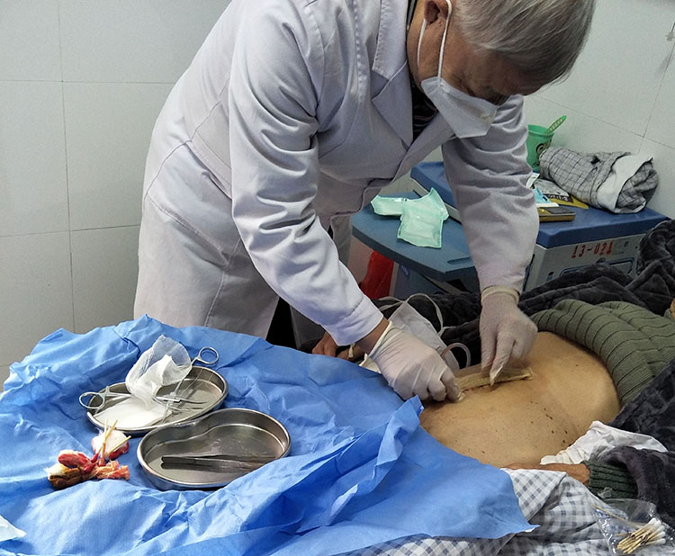 风险久久久久久亚洲精品影院