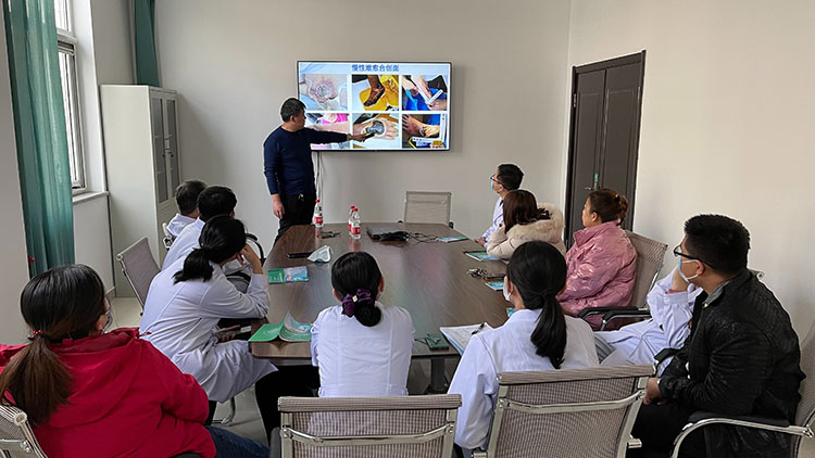 风险久久久久久亚洲精品影院