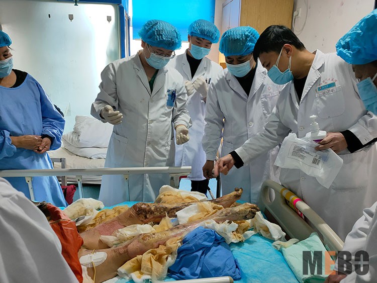 风险久久久久久亚洲精品影院