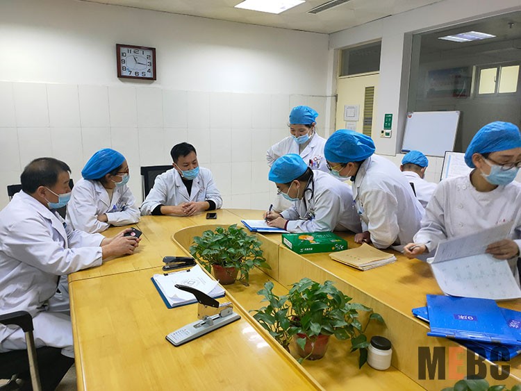 风险久久久久久亚洲精品影院