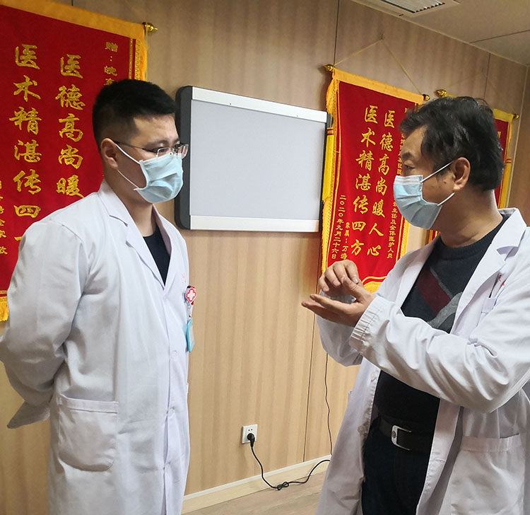 风险久久久久久亚洲精品影院