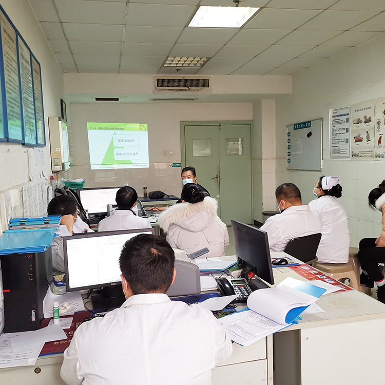 风险久久久久久亚洲精品影院