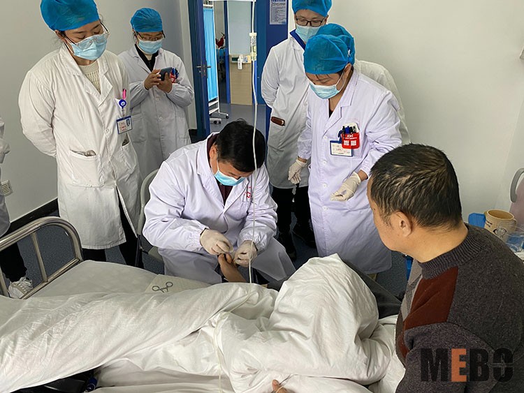 风险久久久久久亚洲精品影院