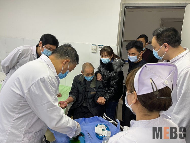 风险久久久久久亚洲精品影院