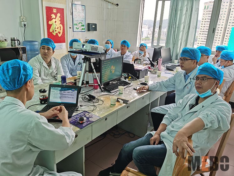 风险久久久久久亚洲精品影院