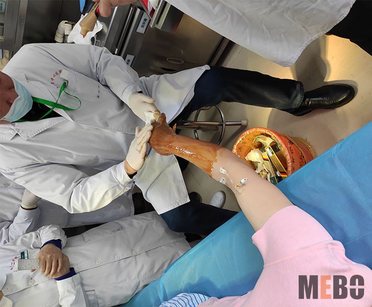 风险久久久久久亚洲精品影院