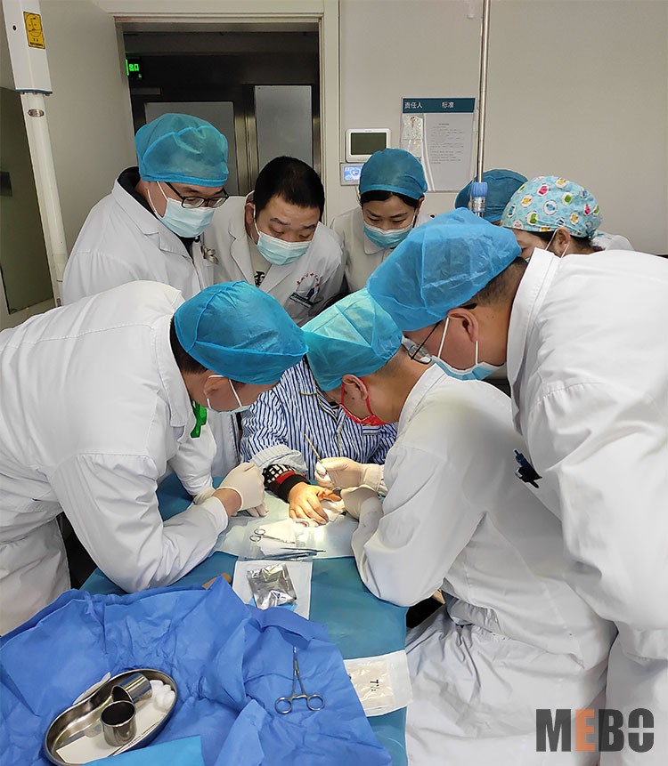 风险久久久久久亚洲精品影院