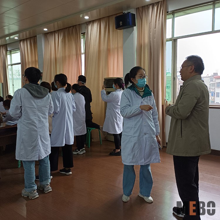 风险久久久久久亚洲精品影院