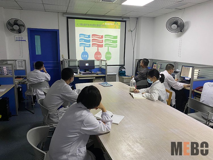 风险久久久久久亚洲精品影院