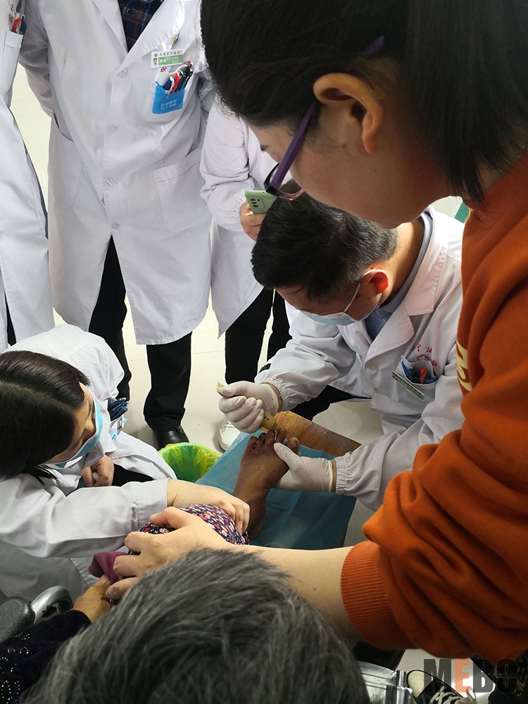 风险久久久久久亚洲精品影院