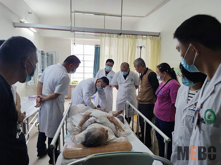 风险久久久久久亚洲精品影院