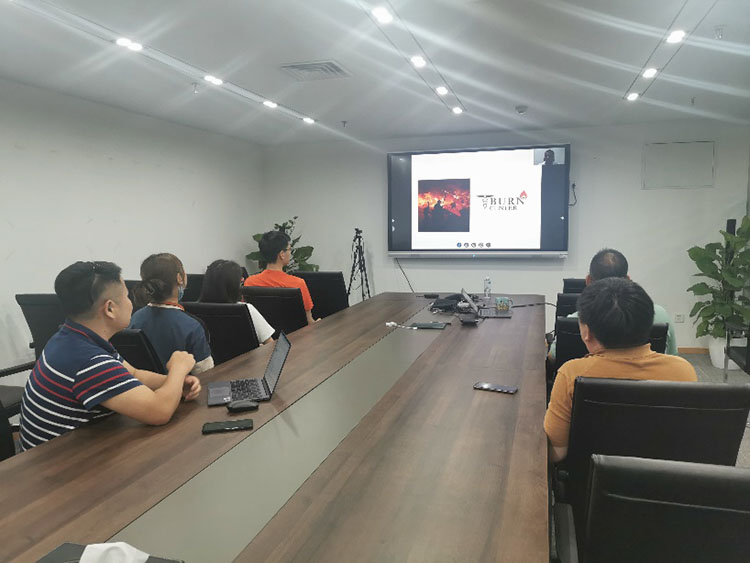 风险久久久久久亚洲精品影院