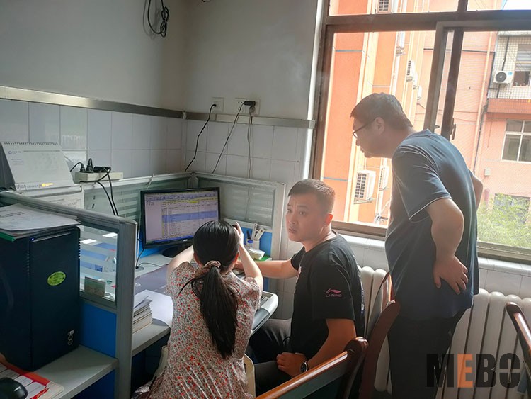 风险久久久久久亚洲精品影院