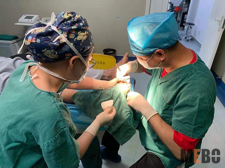 风险久久久久久亚洲精品影院