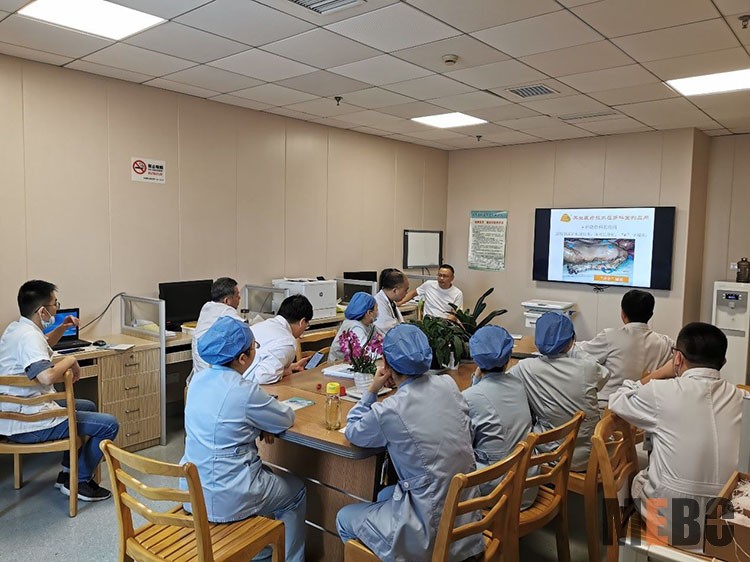 风险久久久久久亚洲精品影院