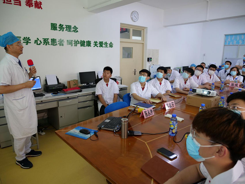 风险久久久久久亚洲精品影院