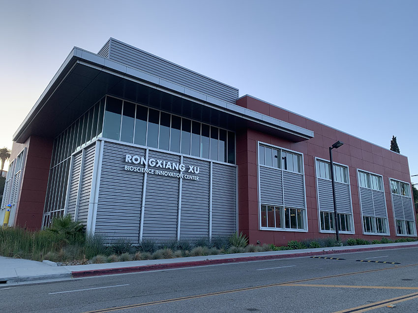 风险久久久久久亚洲精品影院