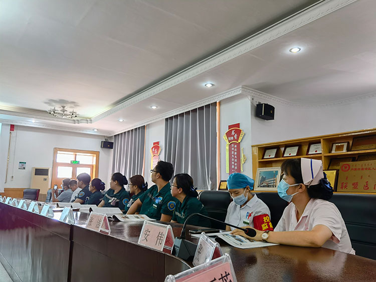 风险久久久久久亚洲精品影院