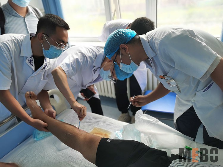 风险久久久久久亚洲精品影院