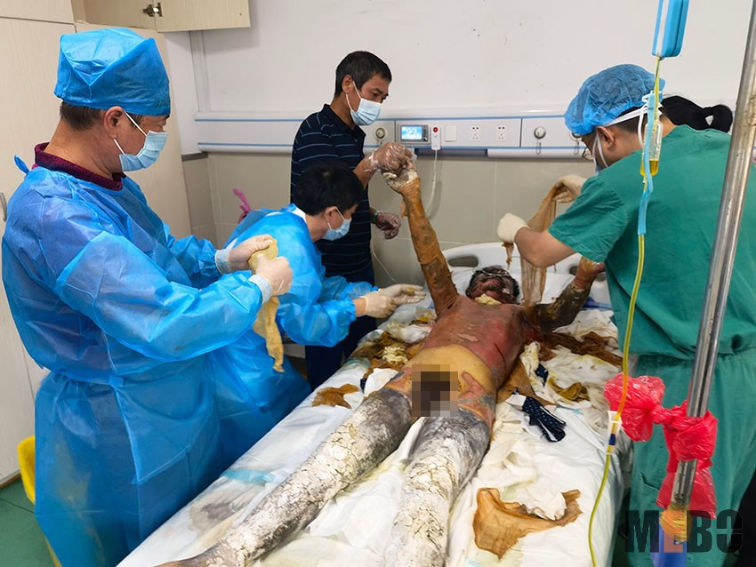 风险久久久久久亚洲精品影院