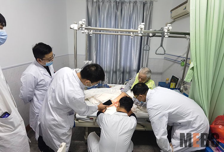 风险久久久久久亚洲精品影院