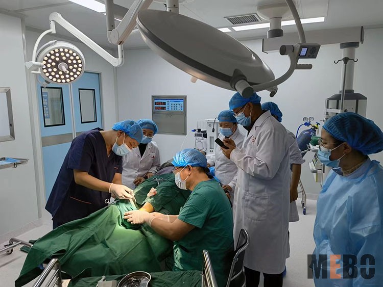 风险久久久久久亚洲精品影院