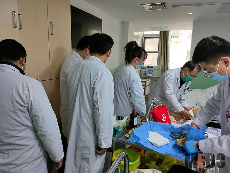 风险久久久久久亚洲精品影院