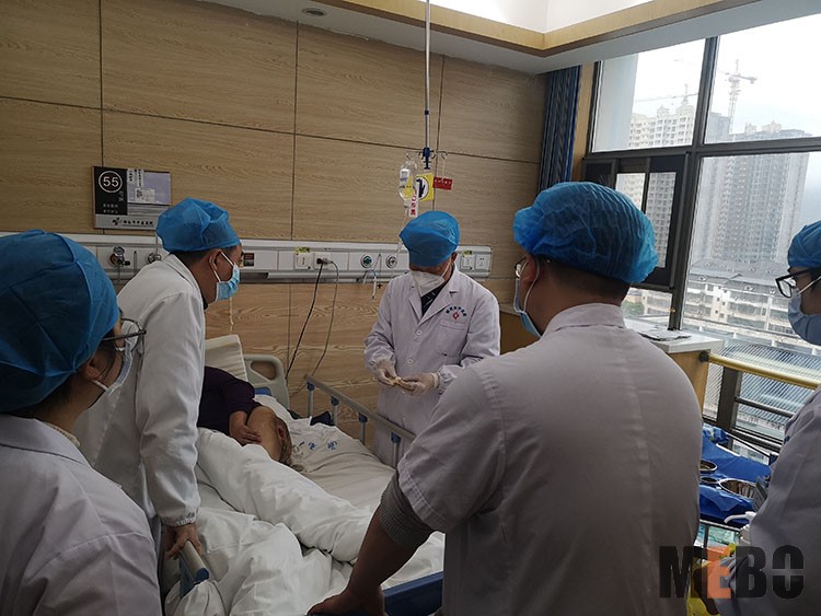 风险久久久久久亚洲精品影院