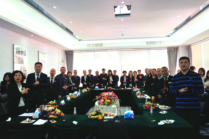 风险久久久久久亚洲精品影院