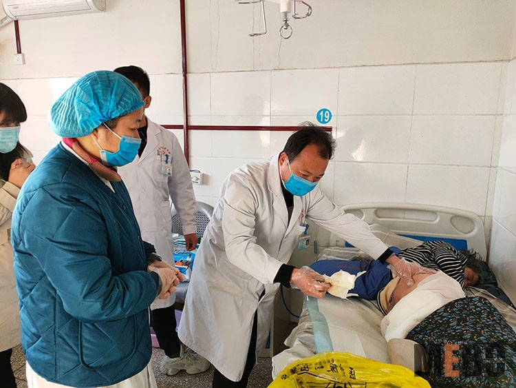 风险久久久久久亚洲精品影院