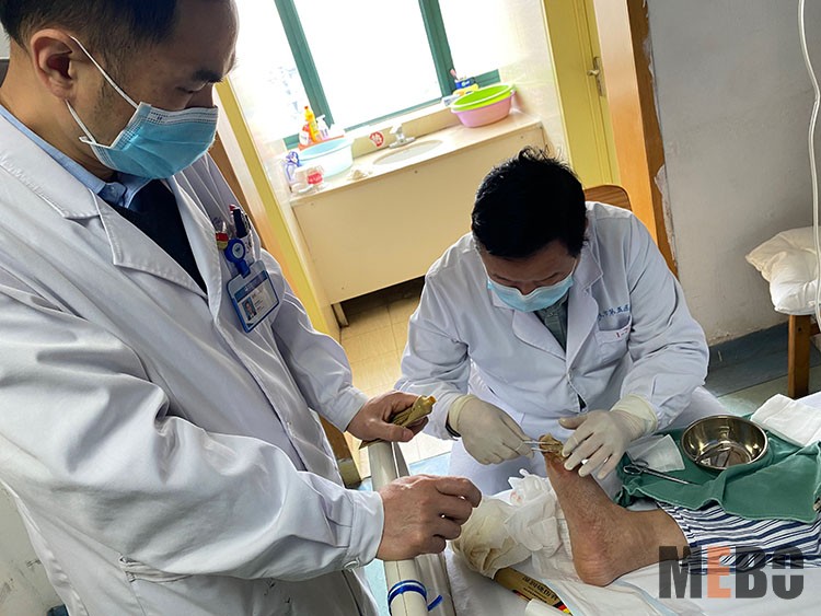 风险久久久久久亚洲精品影院