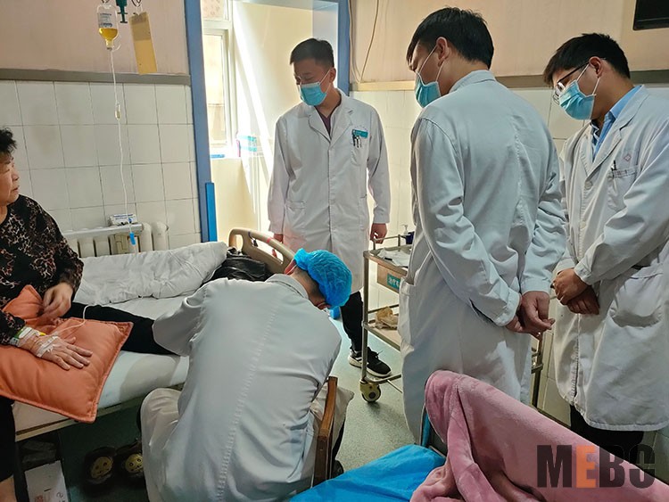 风险久久久久久亚洲精品影院