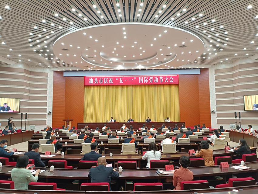 风险久久久久久亚洲精品影院