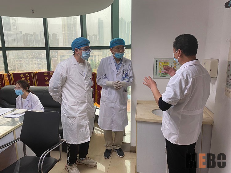 风险久久久久久亚洲精品影院