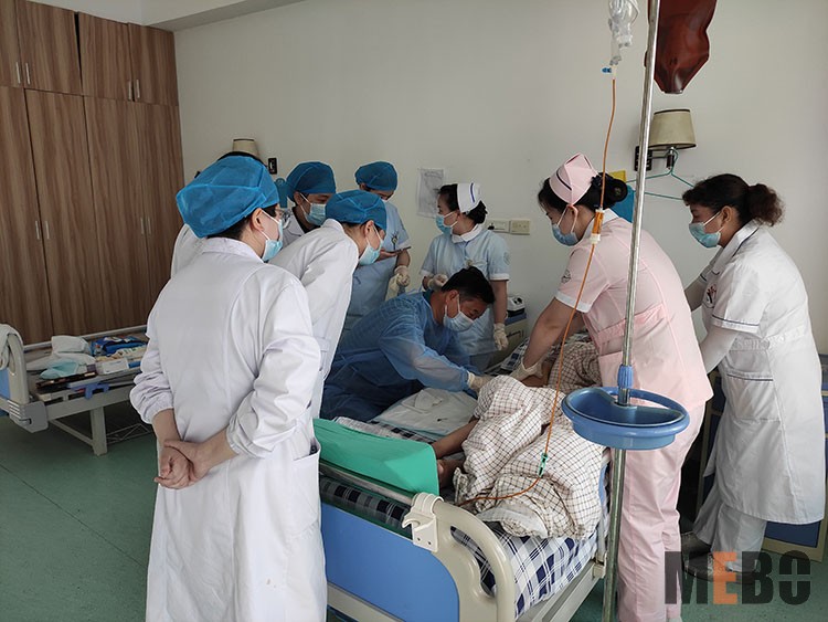 风险久久久久久亚洲精品影院