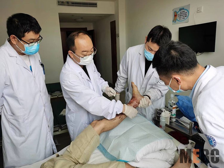 风险久久久久久亚洲精品影院