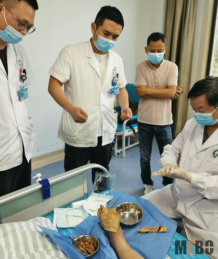 风险久久久久久亚洲精品影院