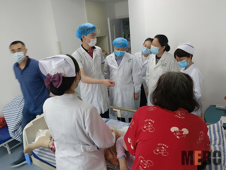 风险久久久久久亚洲精品影院