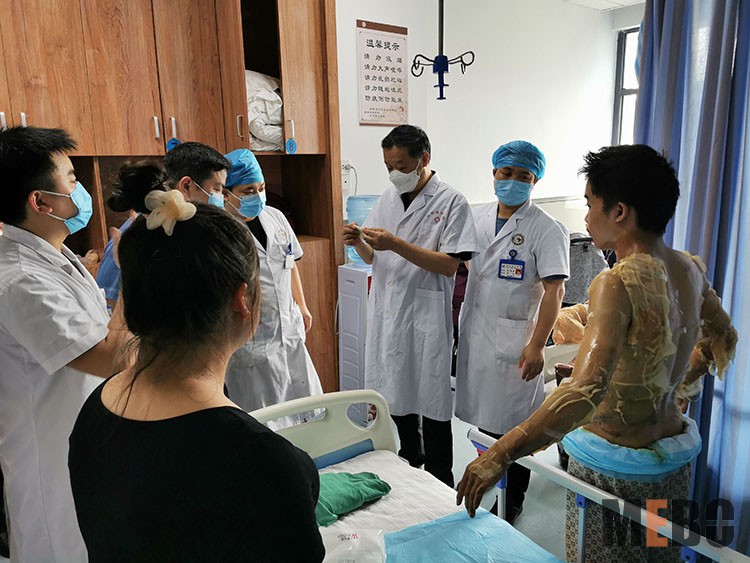 风险久久久久久亚洲精品影院