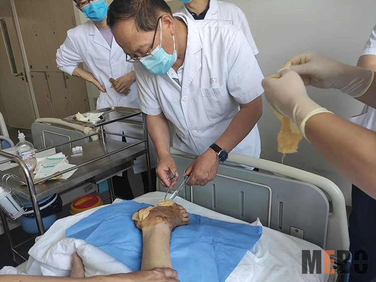 风险久久久久久亚洲精品影院