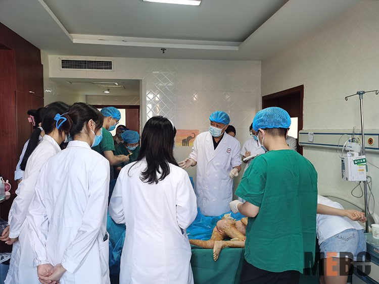 风险久久久久久亚洲精品影院