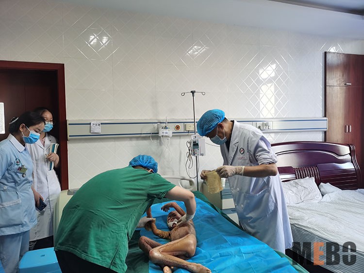 风险久久久久久亚洲精品影院